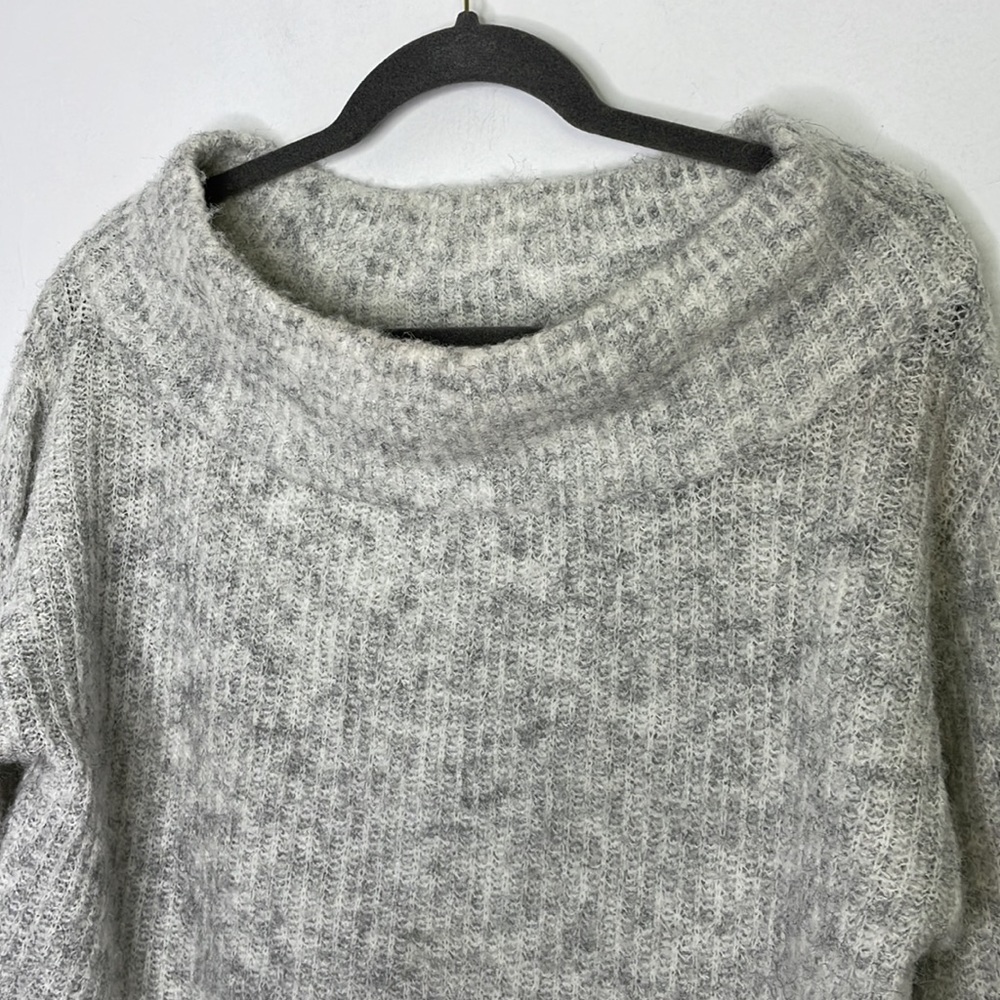 Simons heathered gray plush sweater - Picture 2 of 8